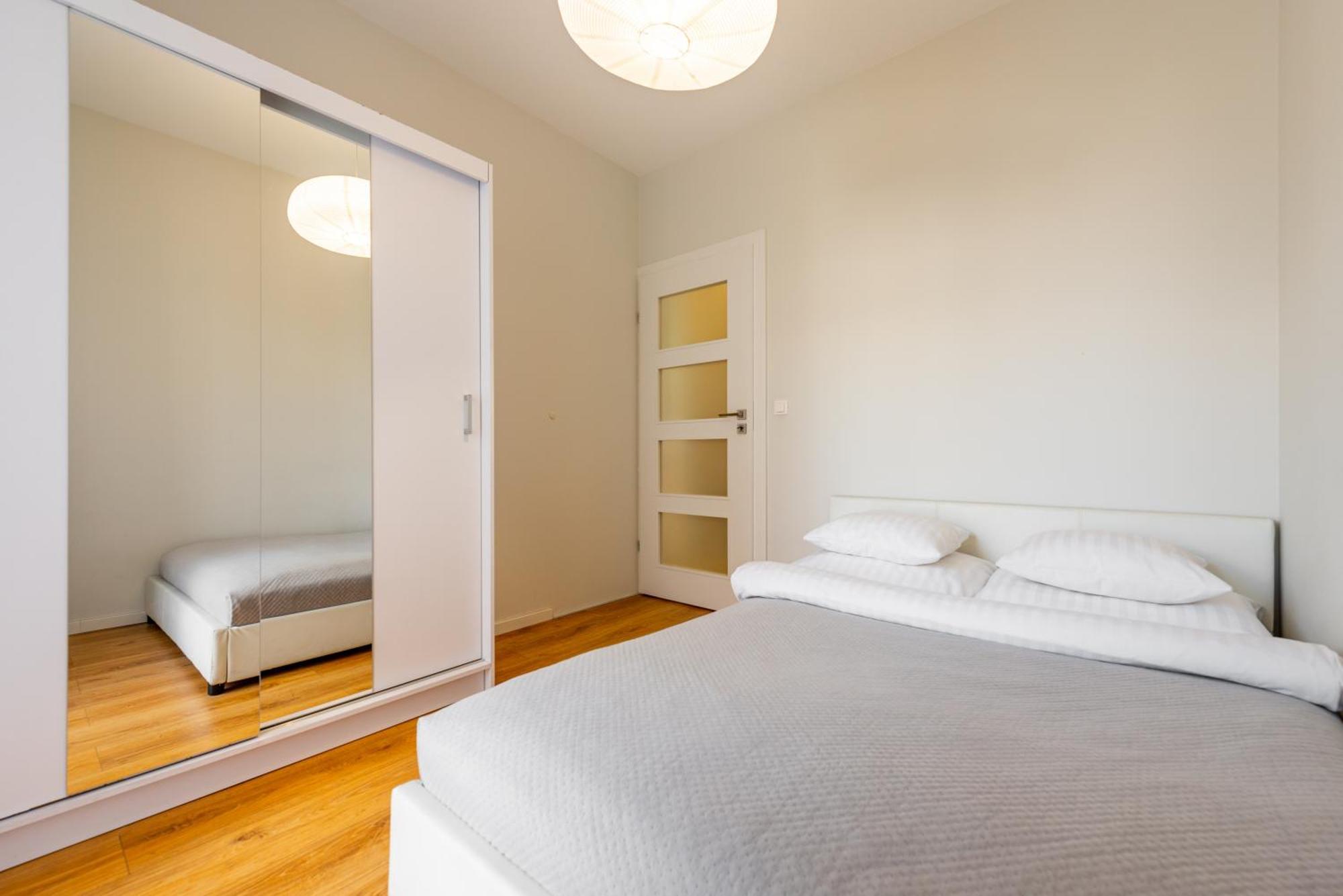 Apartamenty Tespis - Francuska Atal Park II Катовице Экстерьер фото