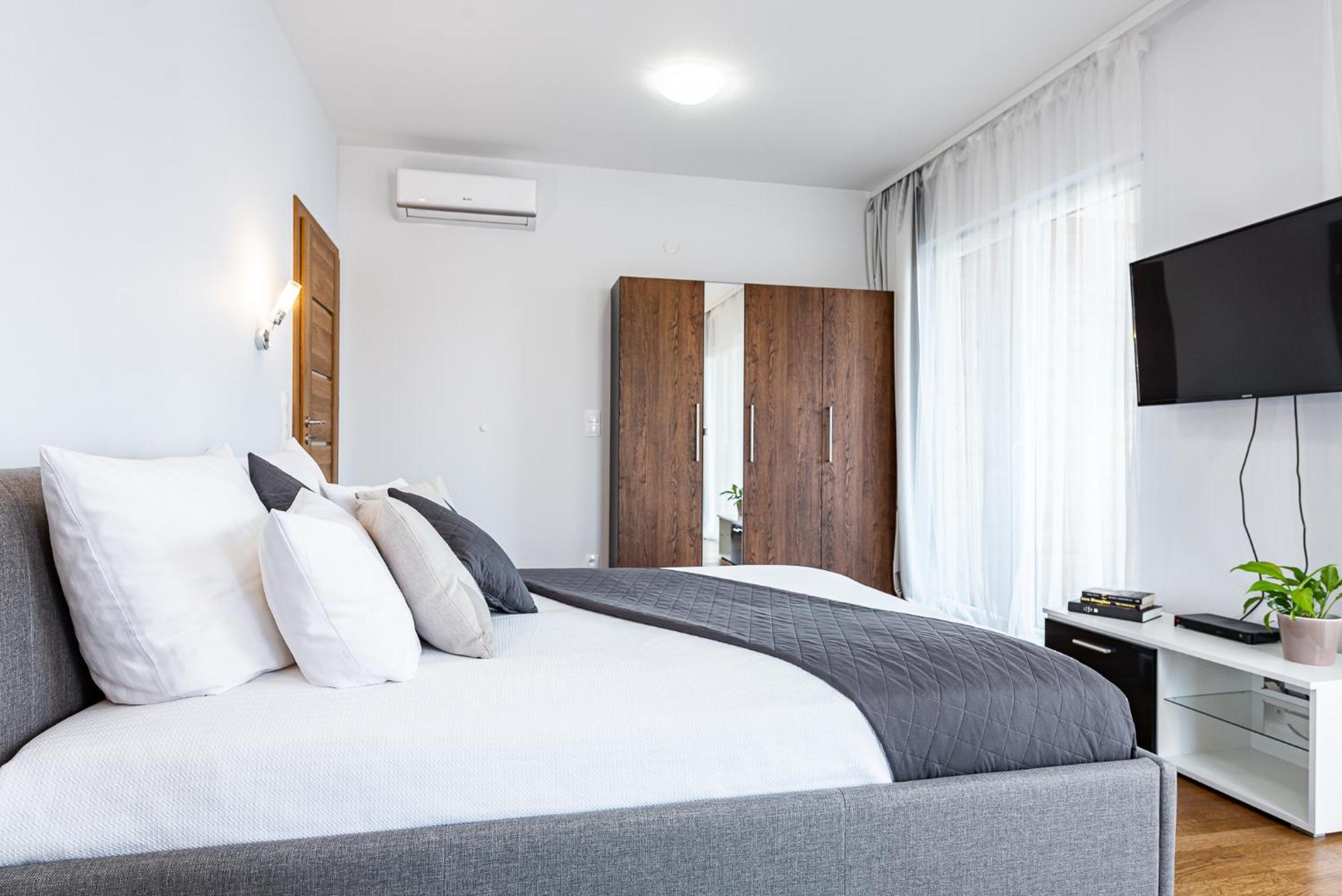 Apartamenty Tespis - Francuska Atal Park II Катовице Экстерьер фото